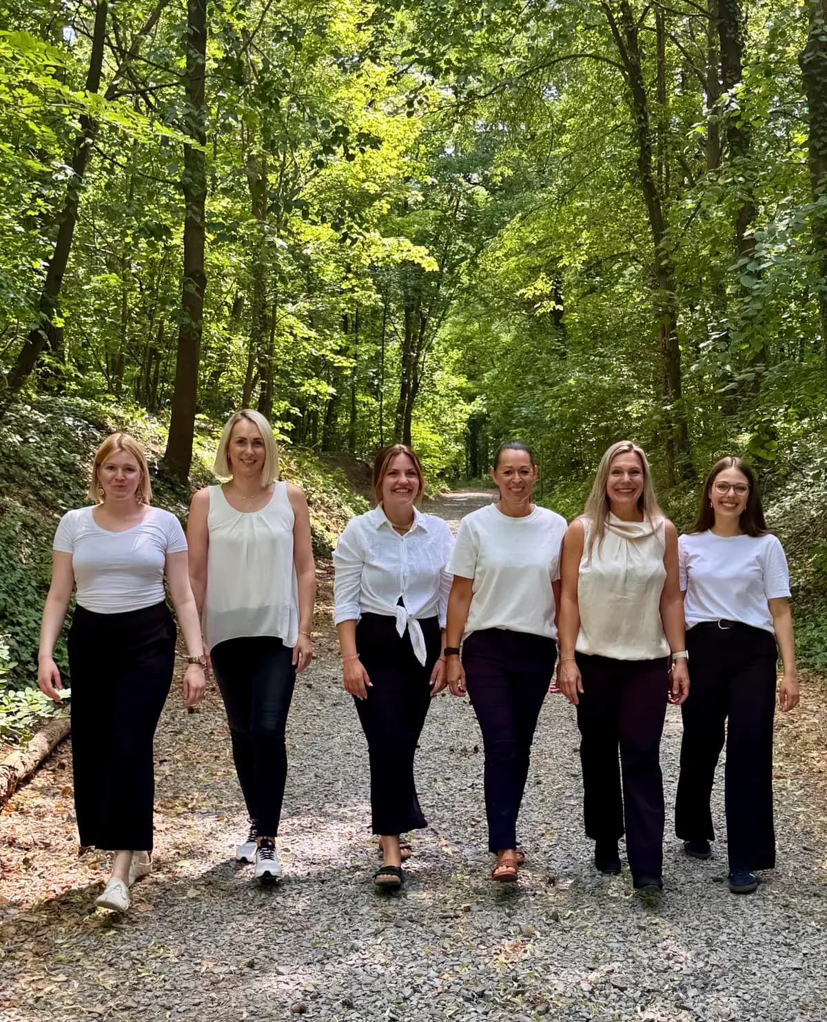 Das Team der Praxis für Osteopathie & Ergotherapie Julia Kostial-Hesselbarth in Strausberg
